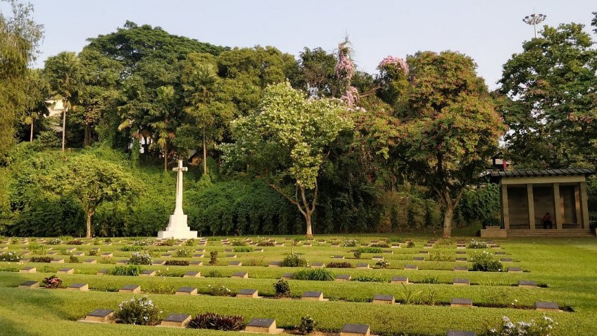 The Guwahati War Cemetery, Darrang, Assam - Vushii.com